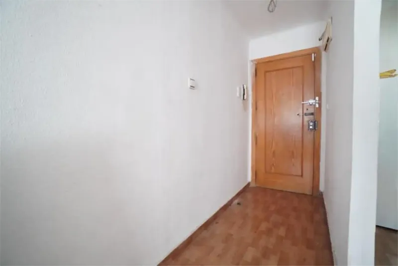 Cozy and bright 60 m² flat for sale in Son Gotleu, an area with all services at hand and good communications. — photo 4