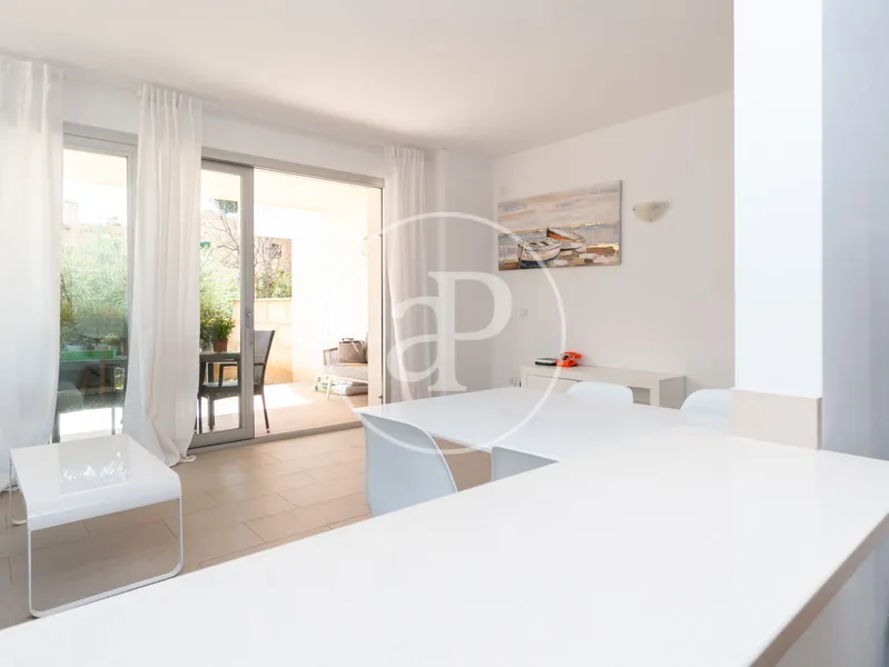 Apartment for rent in Camp de Mar — photo 8
