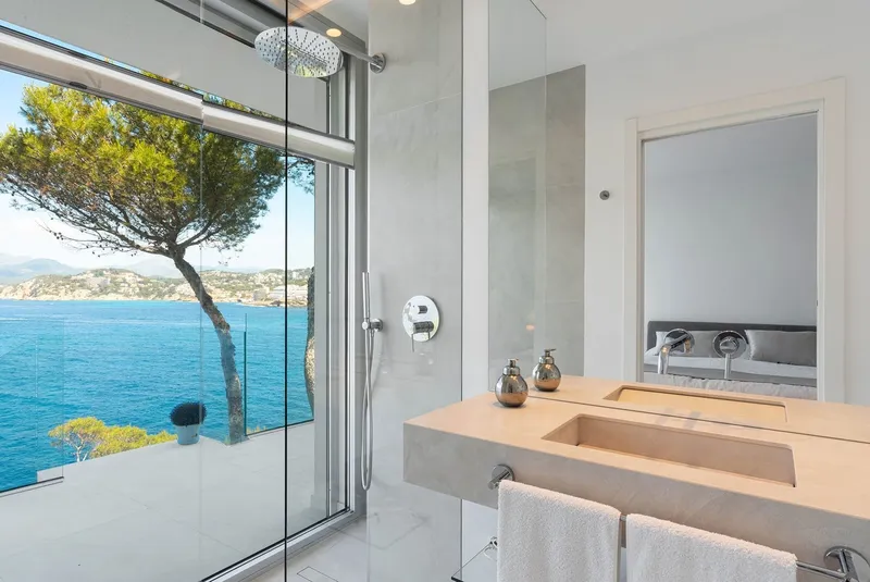 Seafront Villa for Sale in Santa Ponsa — photo 10