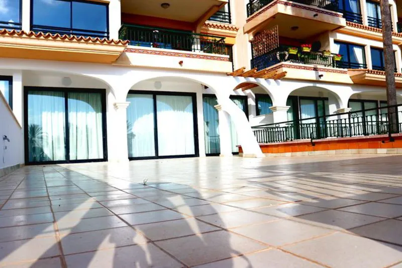 Ciudad Jardín – Ground floor apartment in the front line — photo 1