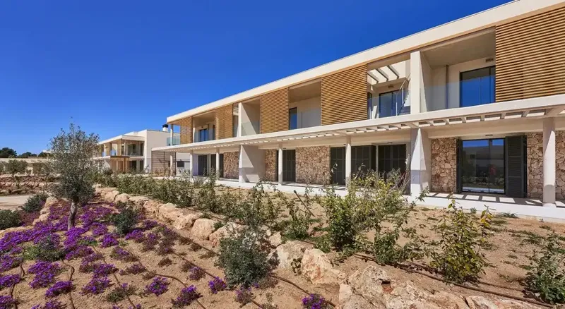 Beautiful 2 or 3 bedroom penthouses with terrace and solarium in a complex with lovely gardens, large saltwater pool and gym, a short distance — photo 9