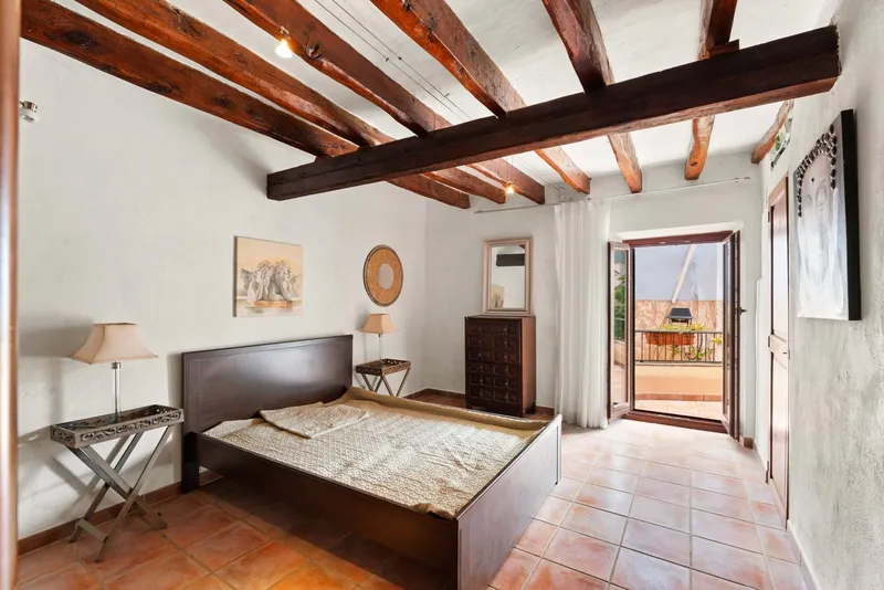 Mallorcan village house with charm and sea views in Andratx — photo 7