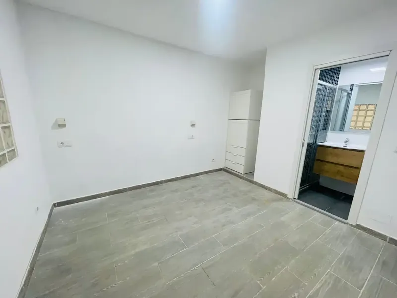 Townhouse of 140m2 built on a 210m2 plot, carefully renovated to offer modern comfort without losing its character — photo 7