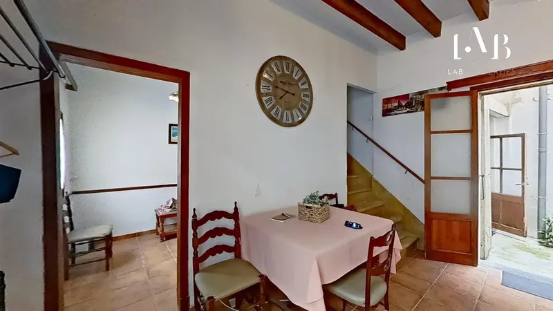 Are you looking for a property with character, well located and with great potential? — photo 11