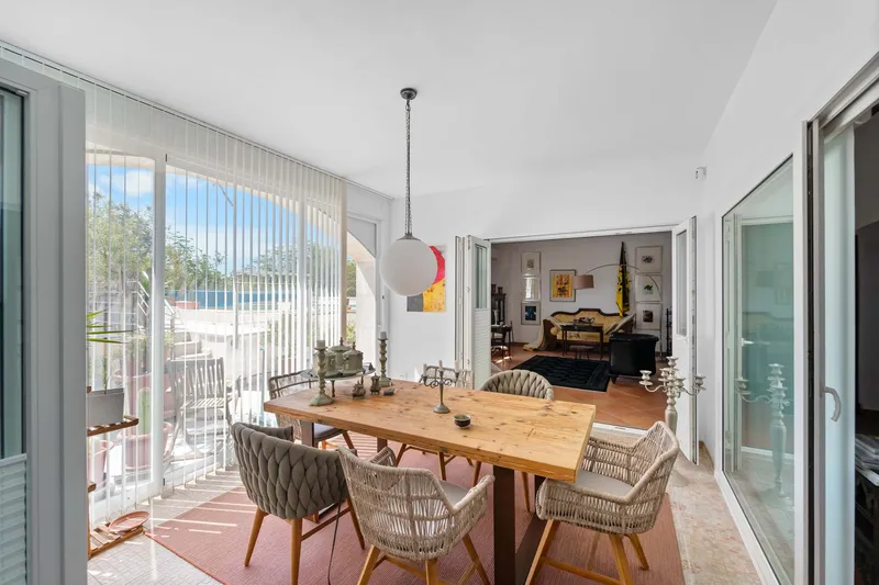 Villa with sea views, pool and building plot in s'Alqueria Blanca — photo 1