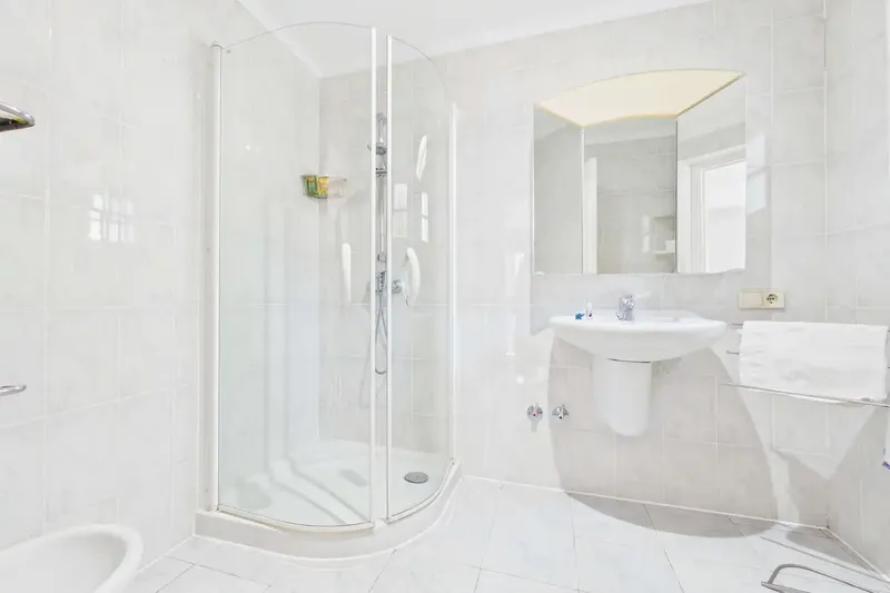 Mediterranean jewel in Costa de la Calma - spacious property with exceptional plot potential! — photo 11