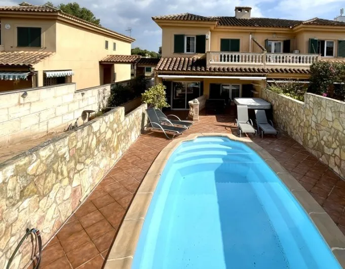 Palma Nova chalet in gated community — photo 7