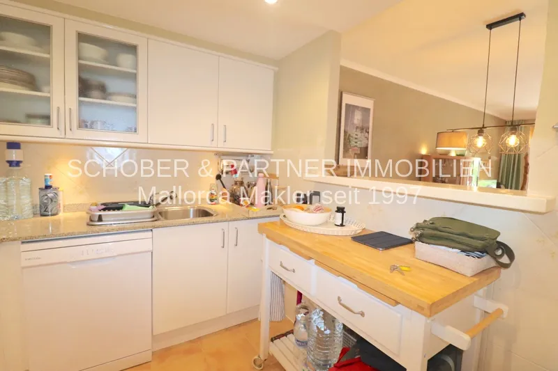 Spacious 4-room apartment with a pr ... — photo 8