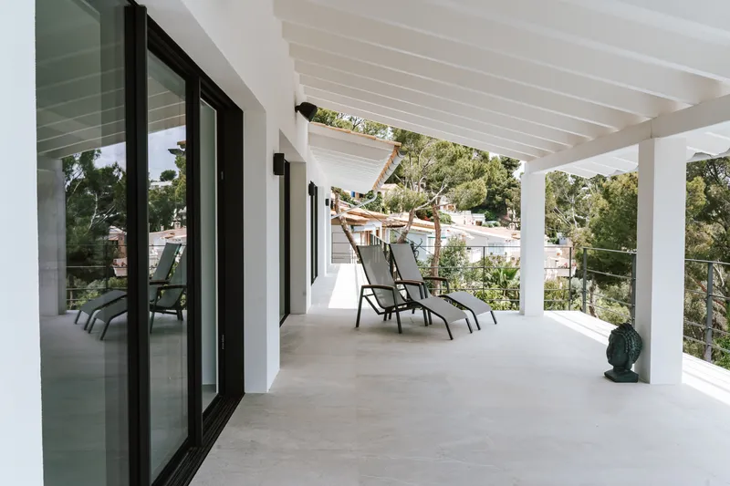 Villa in Costa den Blanes with elegant, clean design and fantastic sea views — photo 4