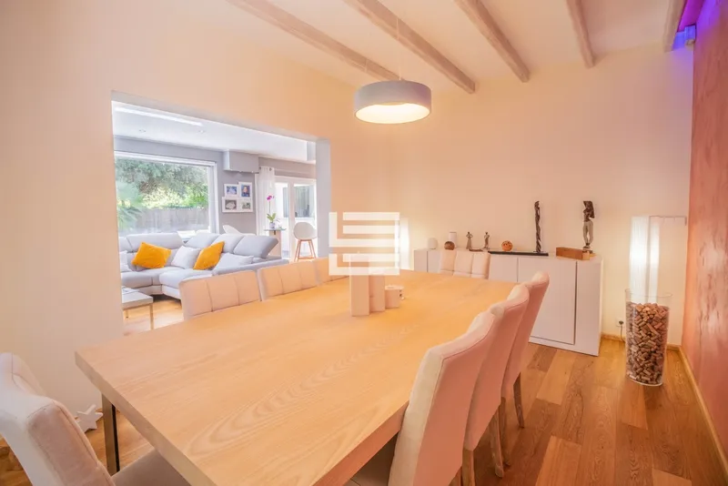 Elegant contemporary villa with a swimming pool for sale in Crestatx, Mallorca — photo 10