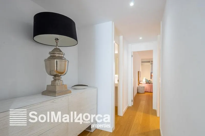 Three bedroom apartment on the second floor with lift in the heart of Puerto de Alcudia with spectacular seaviews — photo 6