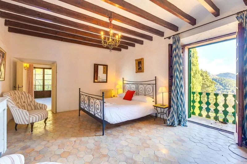 Antigua finca with holiday license in Valldemossa — photo 10