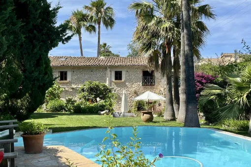 Capdella, Majorcan finca with well-kept garden, pool and holiday rental license in Es Capdella — photo 1