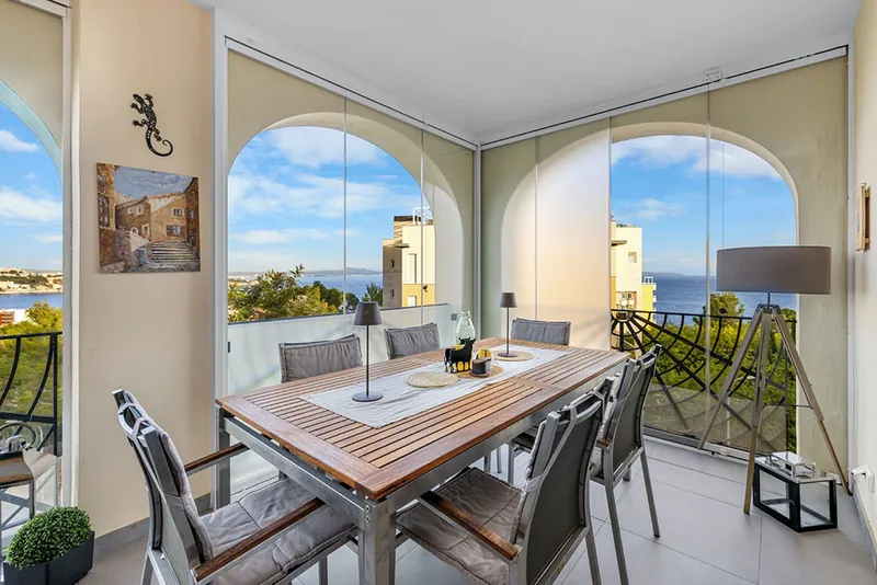 Stylish penthouse with fantastic sea views in Bendinat — photo 10