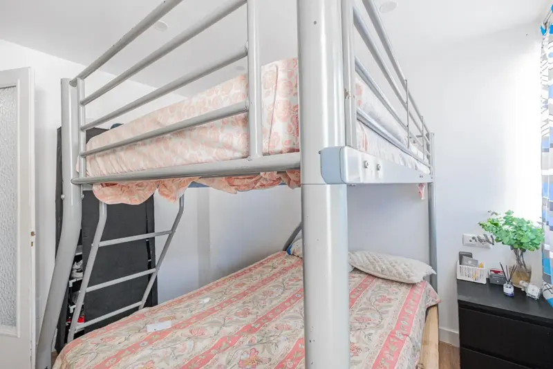 Investment opportunity in Camp d’en Serralta – Apartment divided into two units — photo 12