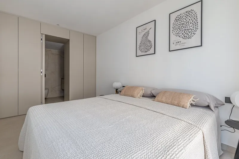 New build apartment with pool in Palma de Mallorca 1 — photo 8