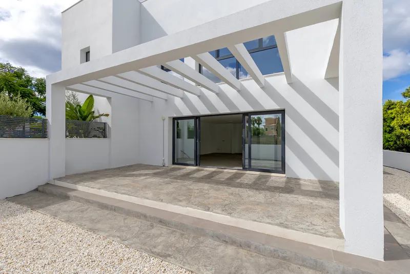 Villa in Puig de Ros - Roof terrace with partial sea views over the Bay of Palma — photo 2
