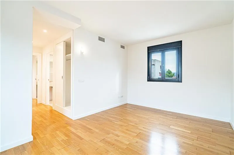 Townhouse with a private garden and pool in the Colegios neighborhood, on a lot of approximately 211 m2, — photo 12