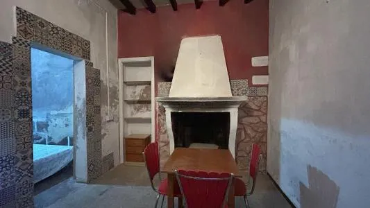 Village house in Binissalem, built surface 260 m², plot surface 106 m², 4 bedrooms, 1 bathroom — photo 8
