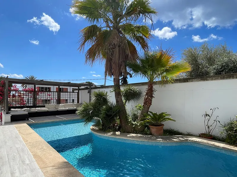 Magnificent villa of 283 m² with pool, sea view and garage in El Terreno, Palma — photo 10