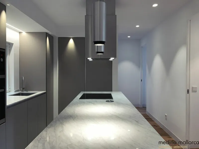 Completely renovated penthouse in the old town of Palma — photo 4