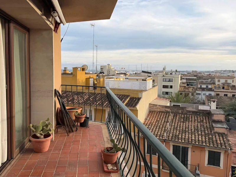 94m² penthouse with 4 rooms, bathroom & panoramic view for sale — photo 4