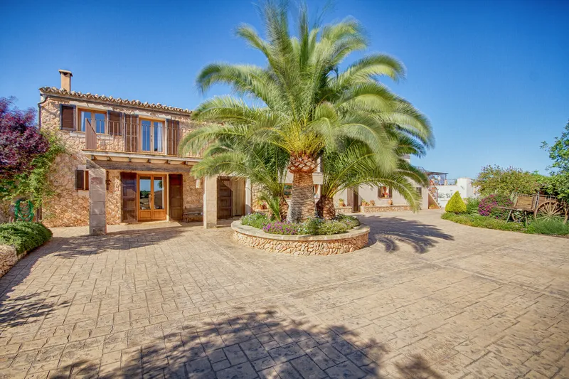 Charming agrotourism estate with pool and olive grove in Campos — photo 6