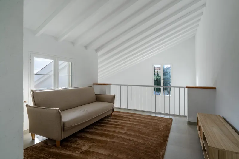 Renovated Mediterranean villa in sought-after villa urbanization — photo 7