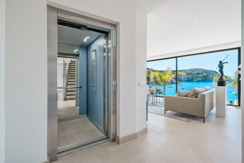 Design-Forward Sea View Villa in Puerto de Sóller — photo 9