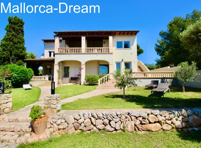 Porto Cristo Novo, Cala Anguila: Sea view villa with 1000 m2 garden, 7 bedrooms, 4 bathrooms, 2 open kitchens, distributed in 2 separate flats + gas central heating + air conditioning — photo 11