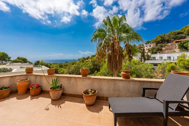 Exclusive Investment: Family Villa with Sea Views in Costa d'en Blanes — photo 3