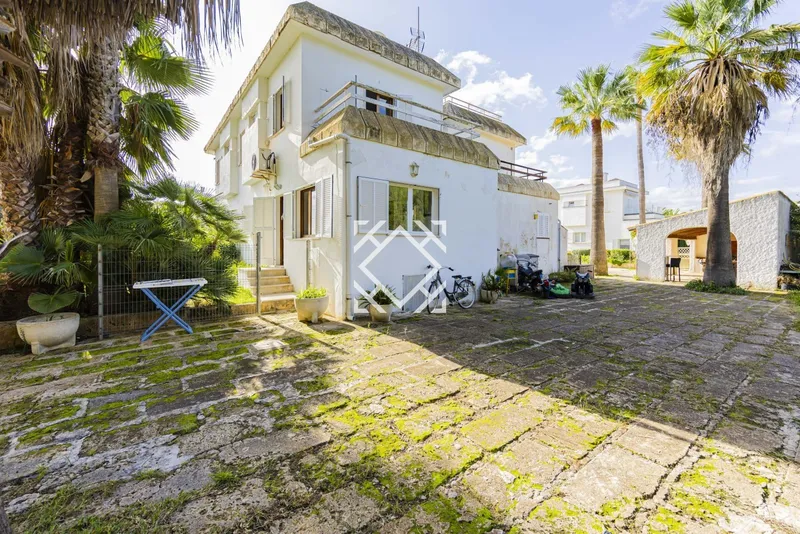 Exclusive townhouse in Llenaire with views to the bay and adjoining plot of more than 1,000 m² in Puerto de Pollensa, north of Mallorca. — photo 2