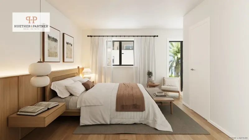 This elegant townhouse is part of a modern new construction project in the heart of Cala Millor, ideal for those seeking — photo 7