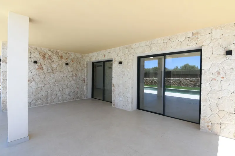 Modern and luxurious newly built villa in Cala Llombards — photo 7