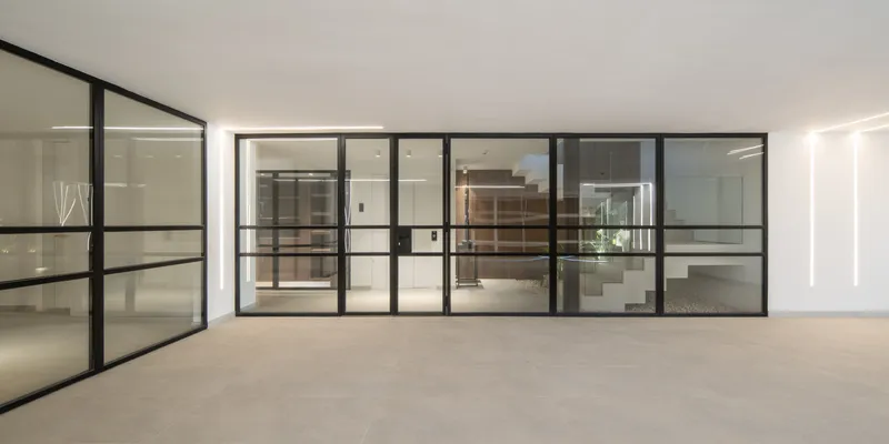 Luxurious new-build villa with sea views in a sought-after residential area — photo 11