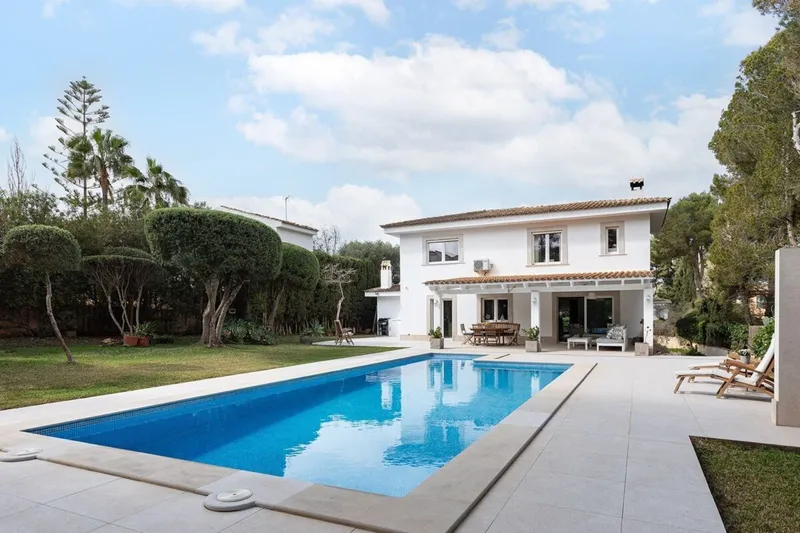 Mediterranean family retreat with a private pool and holiday license in Santa Ponsa — photo 3