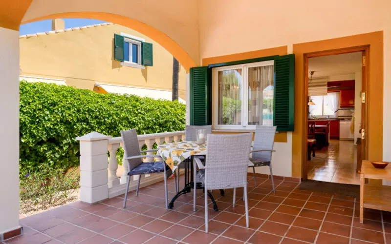 Well-kept semi-detached house with wraparound garden and roof terrace in Cala Murada — photo 2