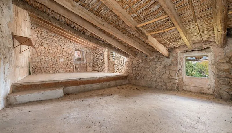 Townhouse to renovate in the center of Sóller — photo 11