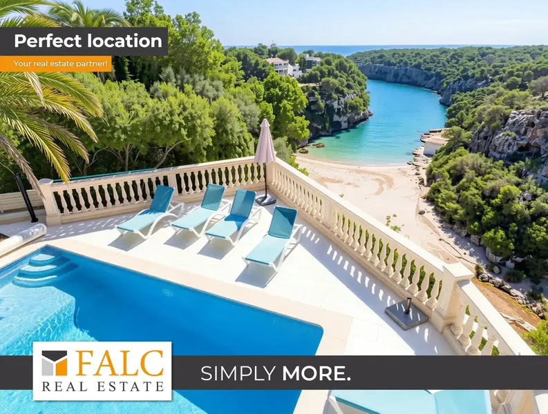 This exceptional villa in a privileged location in Cala Pi combines Mediterranean luxury, absolute privacy and a coveted holiday rental license — photo 1