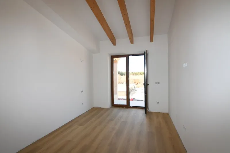 Bright and modern newly built country house on the outskirts of Campos — photo 7
