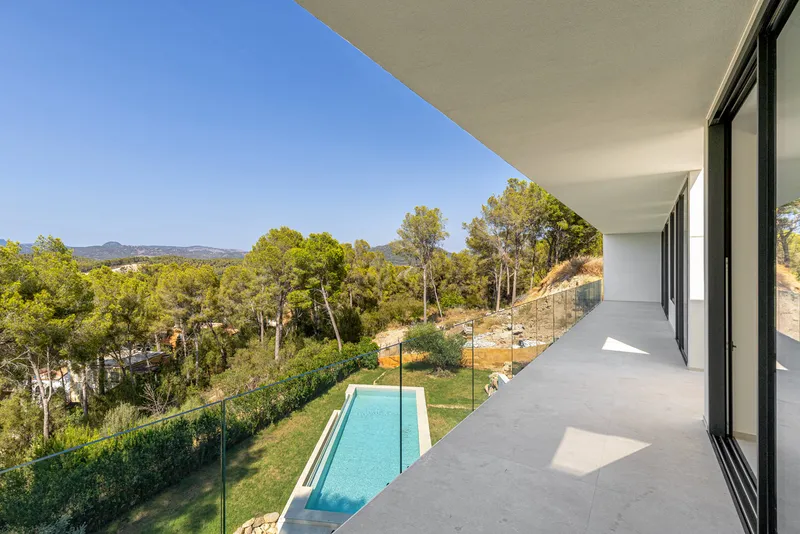 Villa in Santa Ponsa - View of the luxurious new build property — photo 2