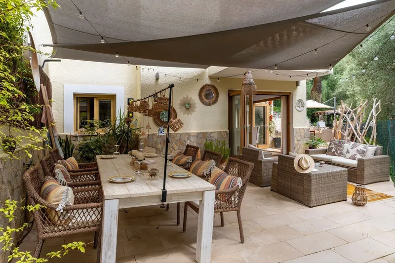 Villa in Calvià for sale with private pool, 1,081 m² plot, double garage and lots of privacy — photo 5