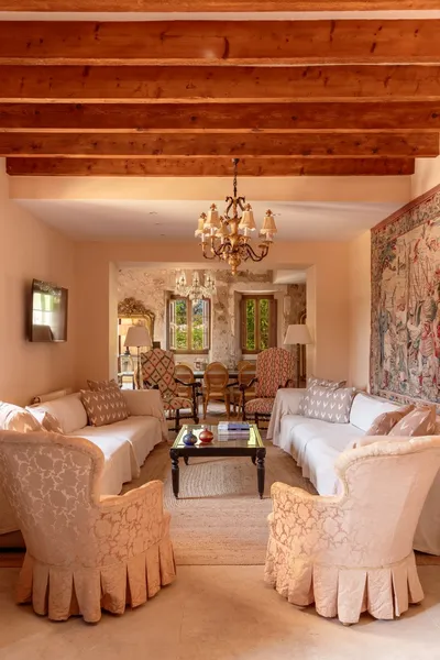 Historic possession near Es Trenc with extensive land ownership — photo 8