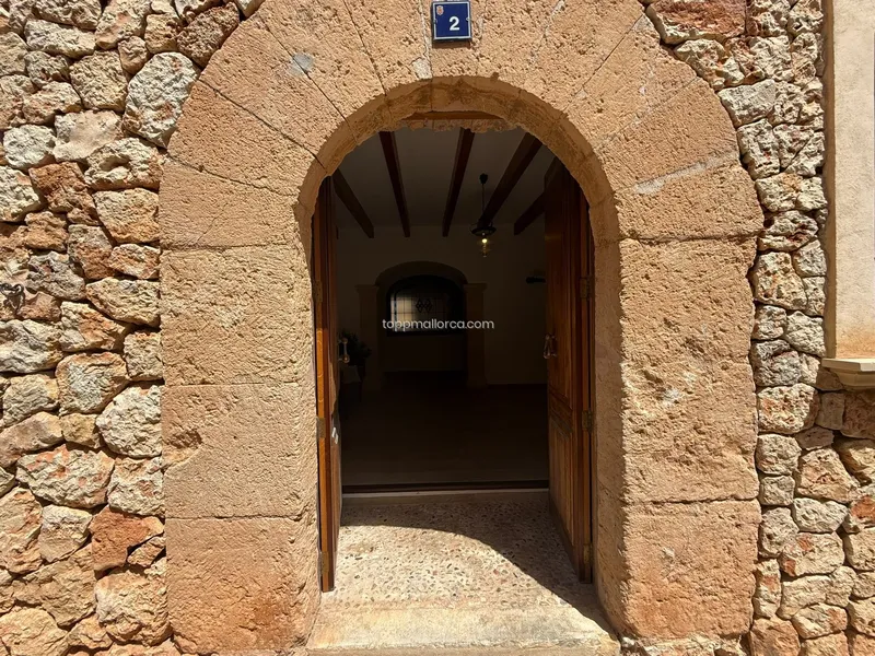 Village house in Santa... — photo 3