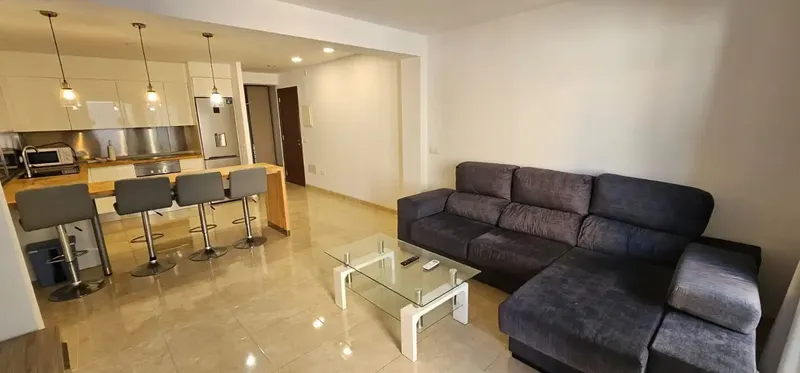 A tan solo 27 minutos de Palma, Vilafranca De Bonany y a 8 minutos de Manacor. Preciosa y moderna vivienda, de trata de un 1° piso totalment — photo 4
