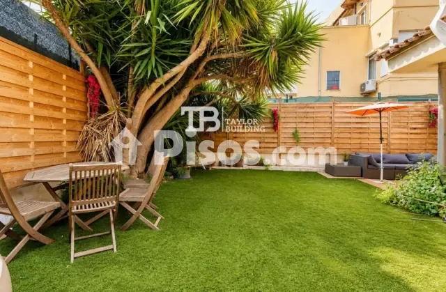 Apartment on Carrer de Pere Quintana — photo 1