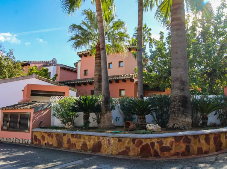 Ref.4210V – Exclusive Chalet with Private Pool in Santa Ponsa — photo 6