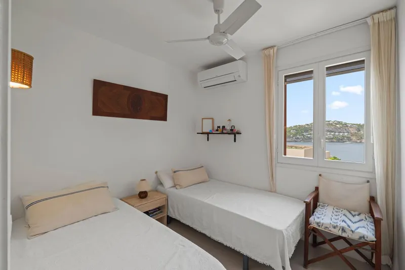 Mediterranean Penthouse with Sea Views — photo 12