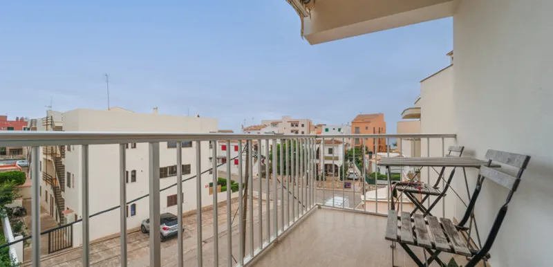 Reformed apartment with balcony in Colonia de Sant Jordi · 3 bedrooms — photo 3