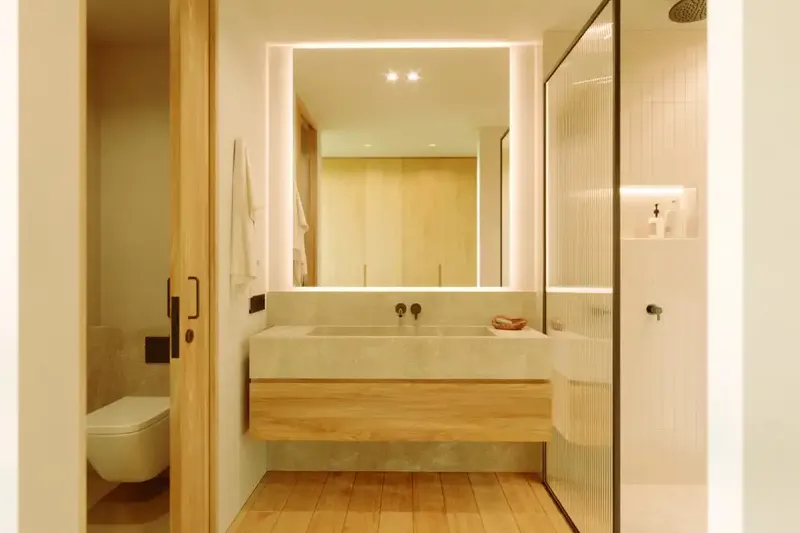 Elegant penthouse for sale in a new exclusive development in the lively neighborhood of Cala Major, Palma — photo 10